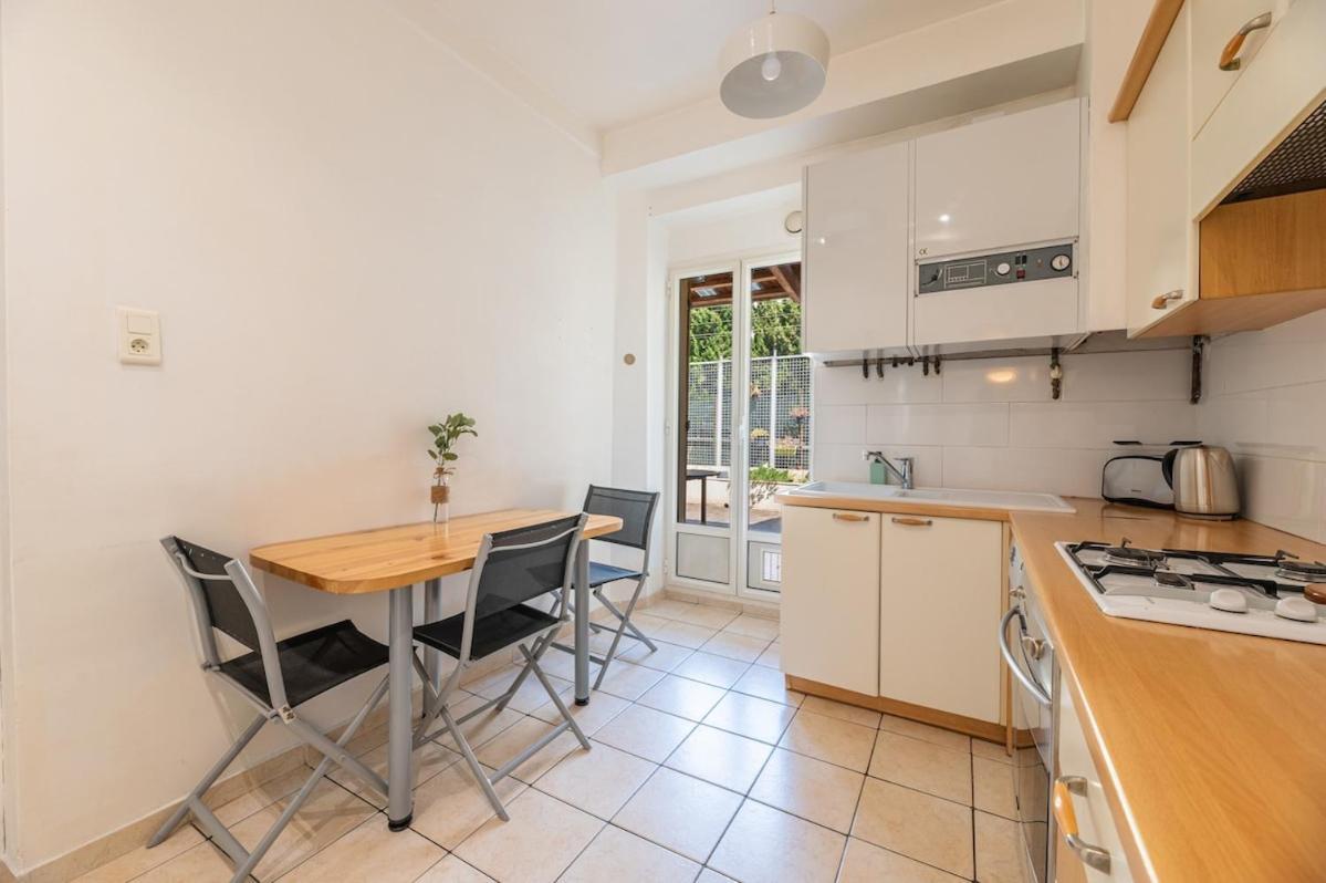 Ferienhaus Maison De Familiale, 5 Chambres, Terrasse, A 20 Minutes Du Centre