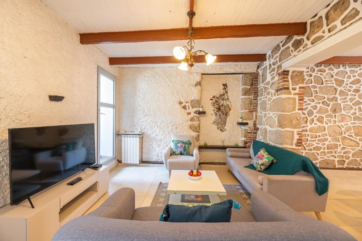 Ferienhaus Maison De Familiale, 5 Chambres, Terrasse, A 20 Minutes Du Centre